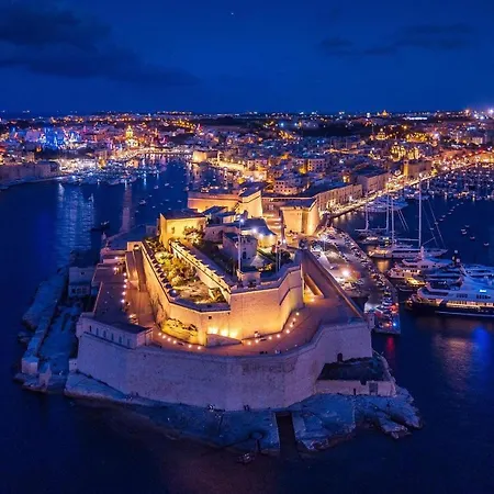 Ta' Lorita - Charming & Cosy Ground Floor Family Apartamento